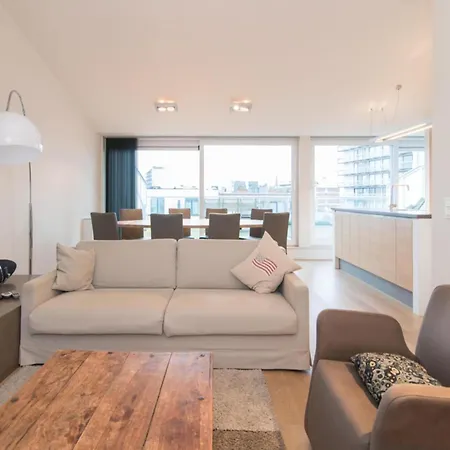 Centrally Located With Spacious Terrace Apartment Ostend