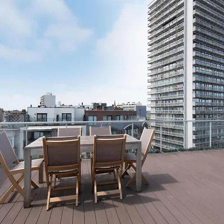 Centrally Located With Spacious Terrace Apartment Ostend
