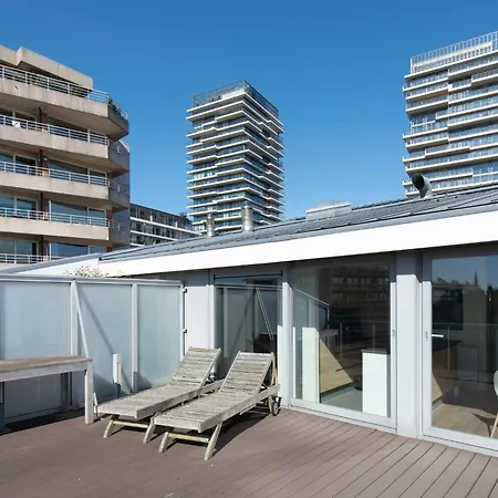 Centrally Located With Spacious Terrace Apartment Ostend
